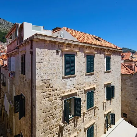 Hedera Estate, Hedera A21 Ντουμπρόβνικ